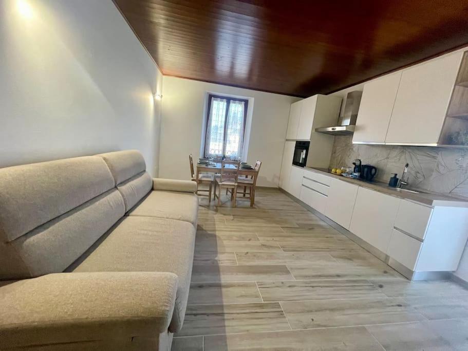 Appartamento Sul Lago - Meina Εξωτερικό φωτογραφία